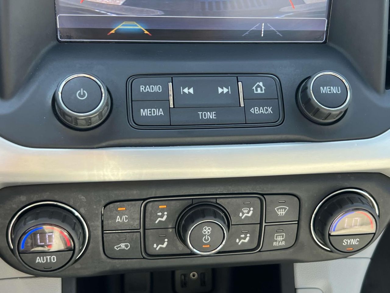 2017 Gmc Acadia SLT photo 30