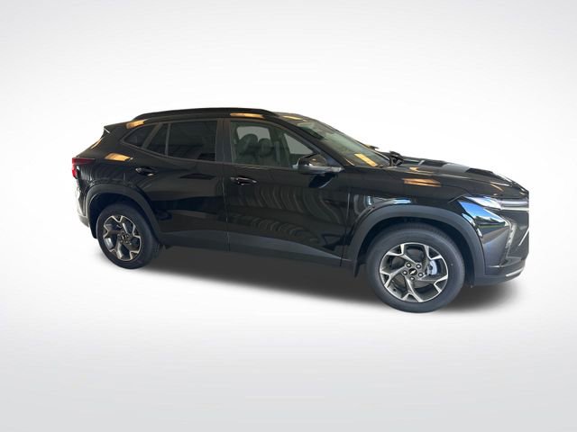 2025 Chevrolet Trax LT photo 5