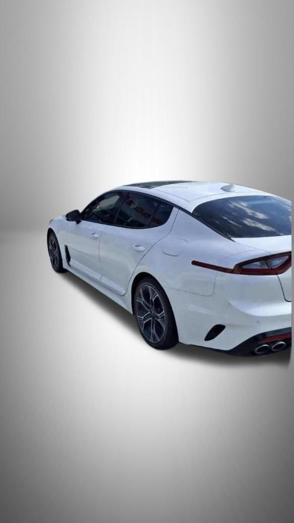 2021 Kia Stinger GT-Line photo 3