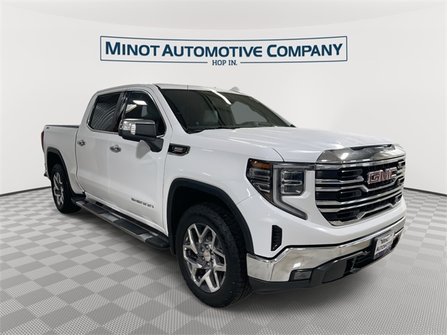 2023 GMC Sierra 1500 SLT's photo