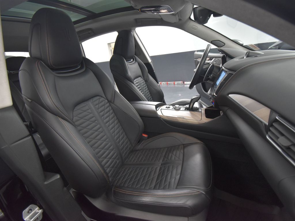 2020 Maserati Levante GTS photo 40