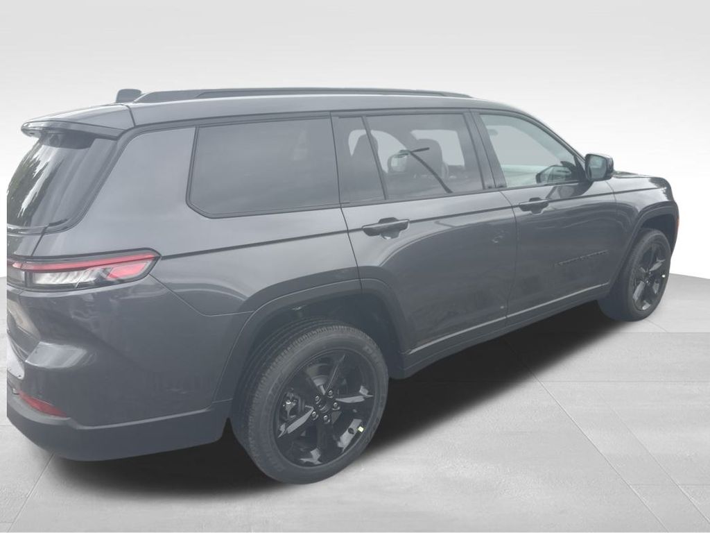 2025 Jeep Grand Cherokee Altitude X photo 17