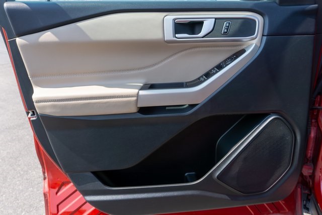 2023 Ford Explorer XLT photo 14