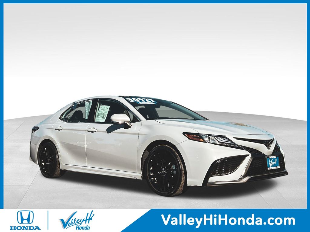 2024 Toyota Camry XSE's photo