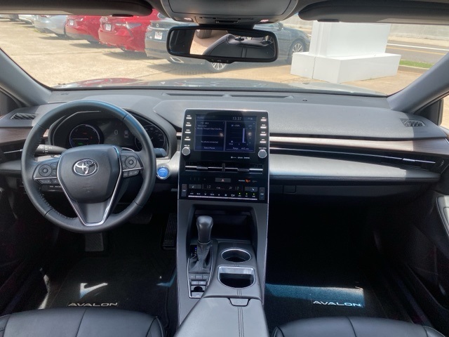2022 Toyota Avalon Hybrid XLE Plus photo 17