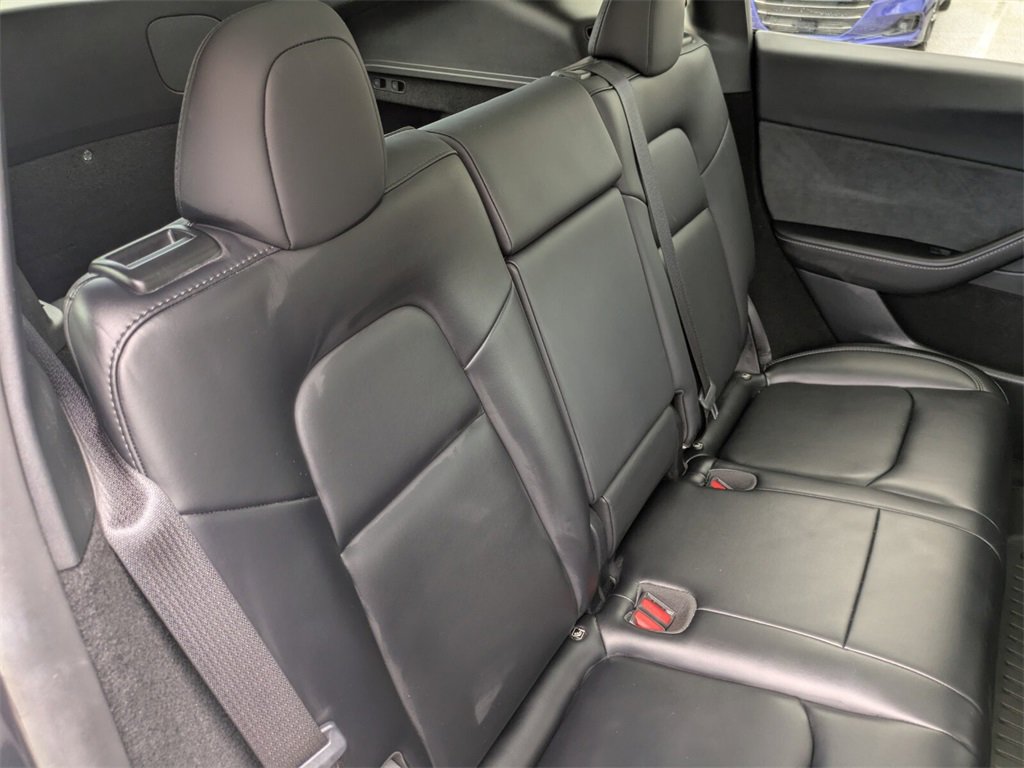 2024 Tesla Model Y Long Range photo 25