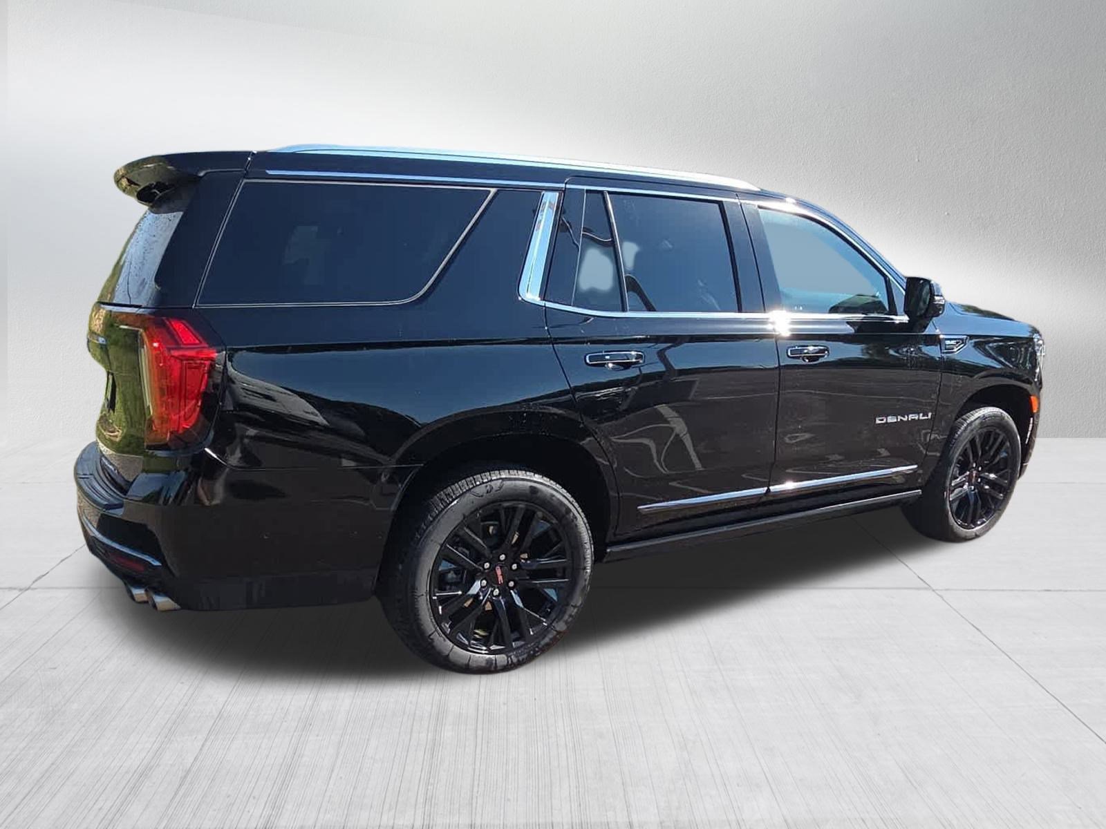 2024 Gmc Yukon Denali Ultimate photo 3