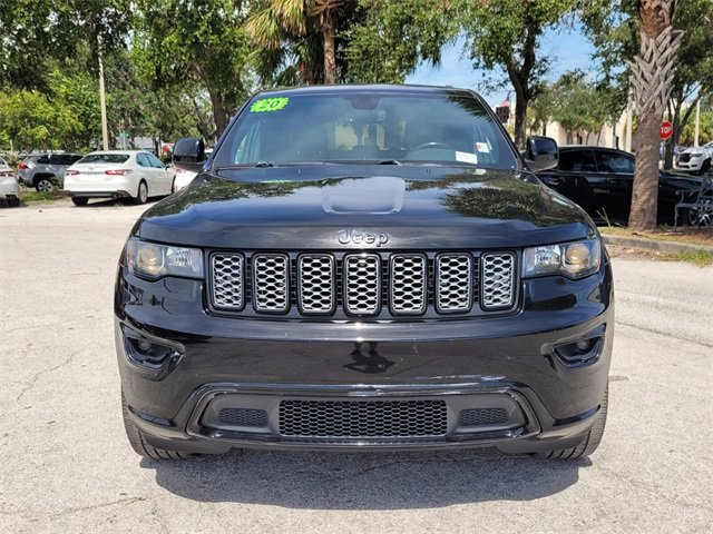 2020 Jeep Grand Cherokee Altitude photo 4