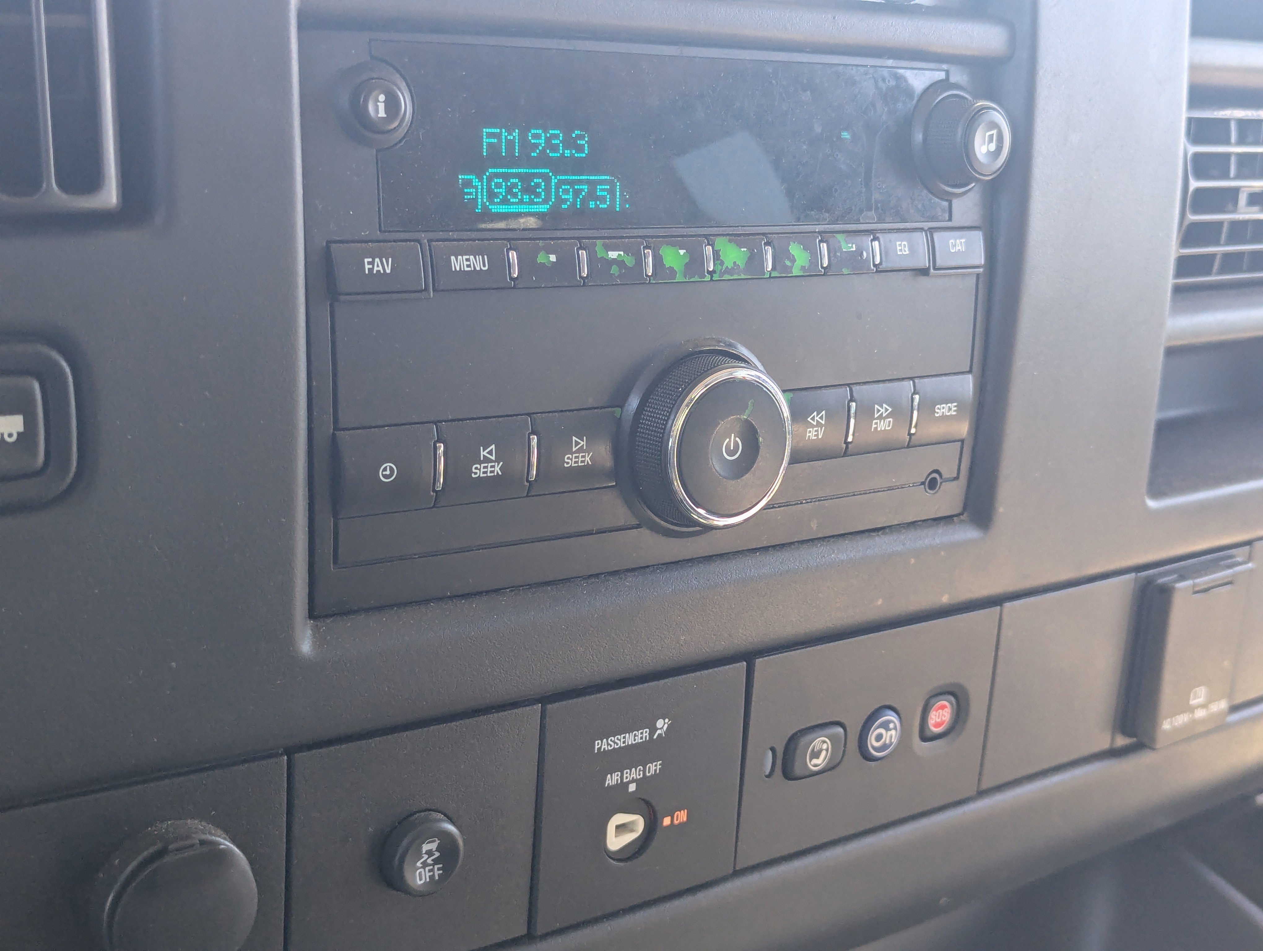 2018 Chevrolet Express Passenger 2500 LS photo 4