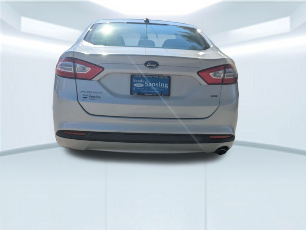 2014 Ford Fusion SE photo 4