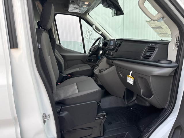 2025 Ford Transit photo 2