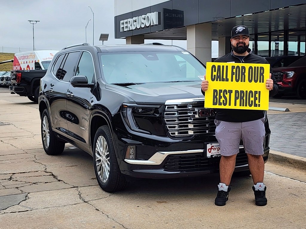 2026 GMC Acadia Denali's photo