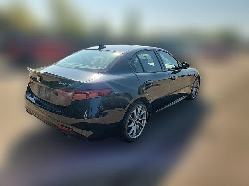 2022 Alfa Romeo Giulia SPRINT photo 6