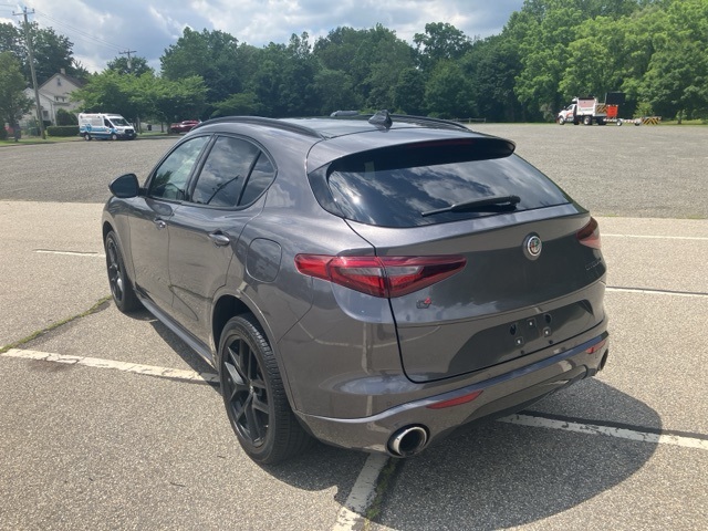 2021 Alfa Romeo Stelvio Ti photo 7