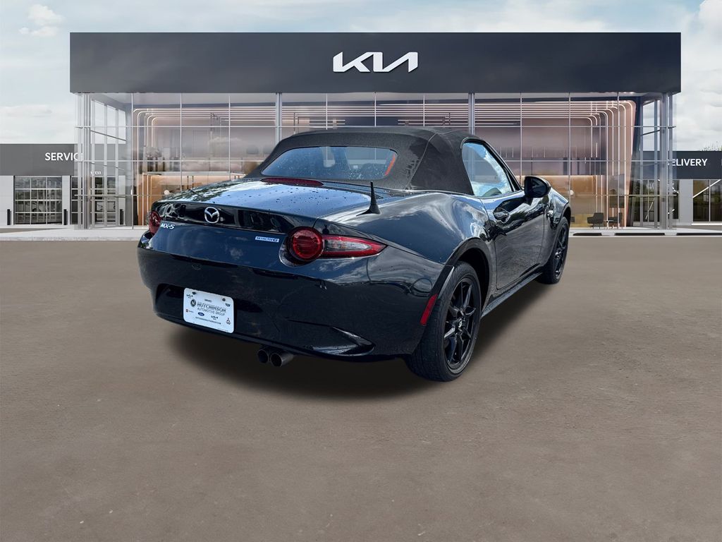 2023 Mazda MX-5 Miata Miata Sport photo 3