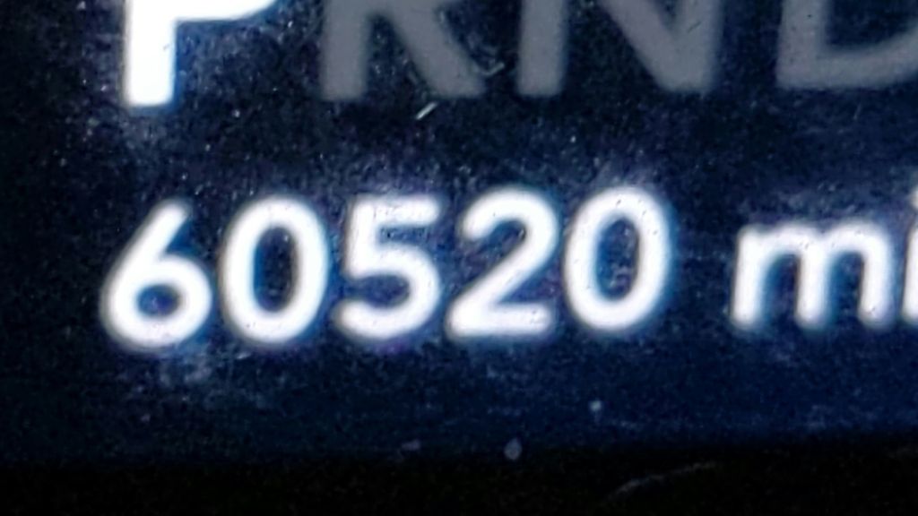 Used 2020 Silver Jeep Unlimited Sahara image 17