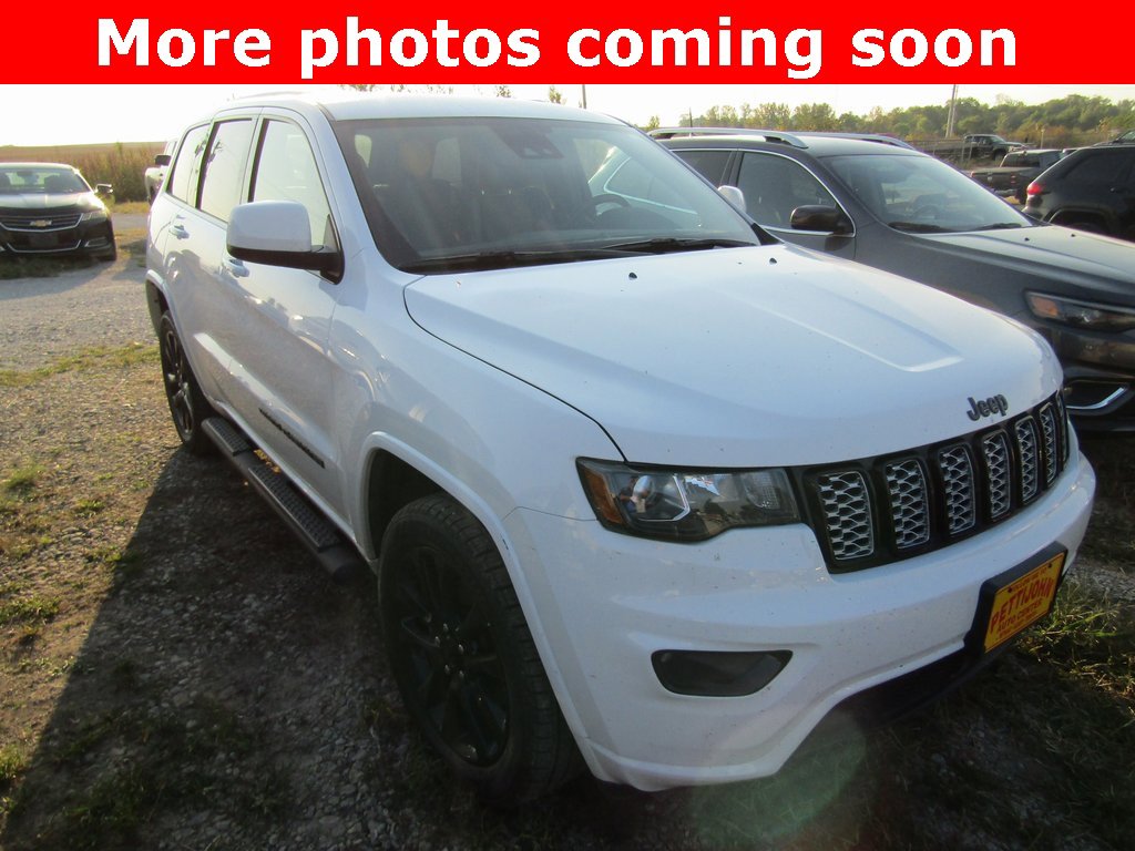 2020 Jeep Grand Cherokee Laredo photo 7