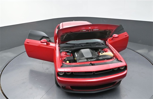 2016 Dodge Challenger SXT Plus photo 31