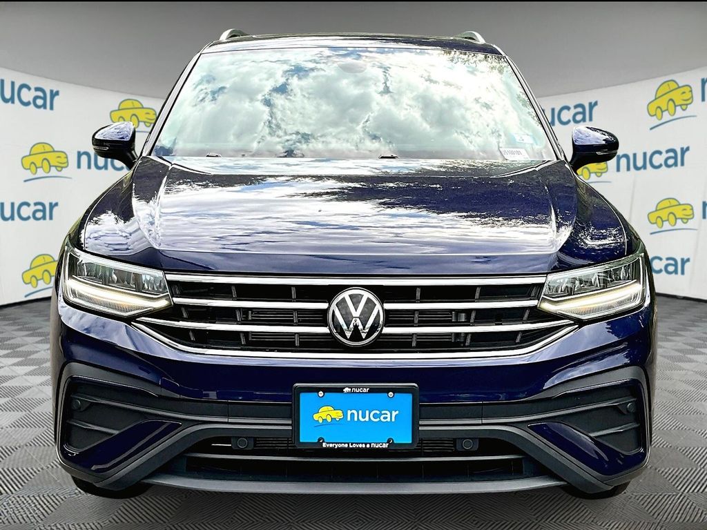 2022 Volkswagen Tiguan SE photo 2