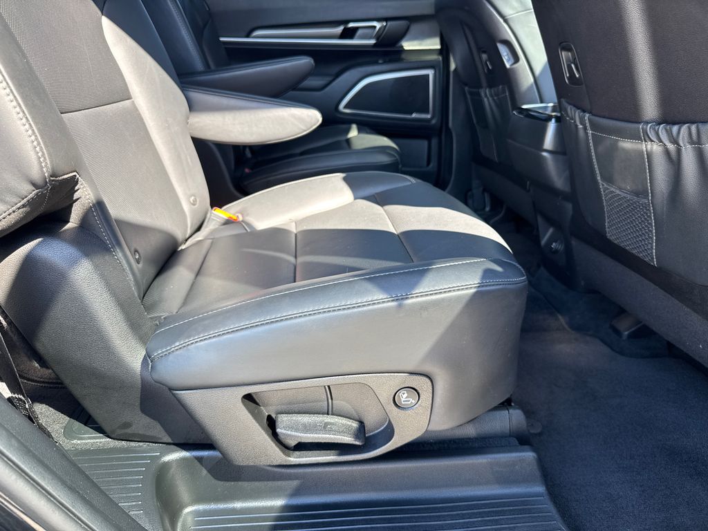 2024 Kia Telluride S photo 15