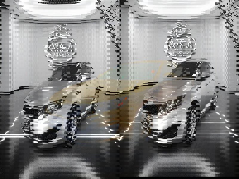 2011 Kia Optima LX's photo