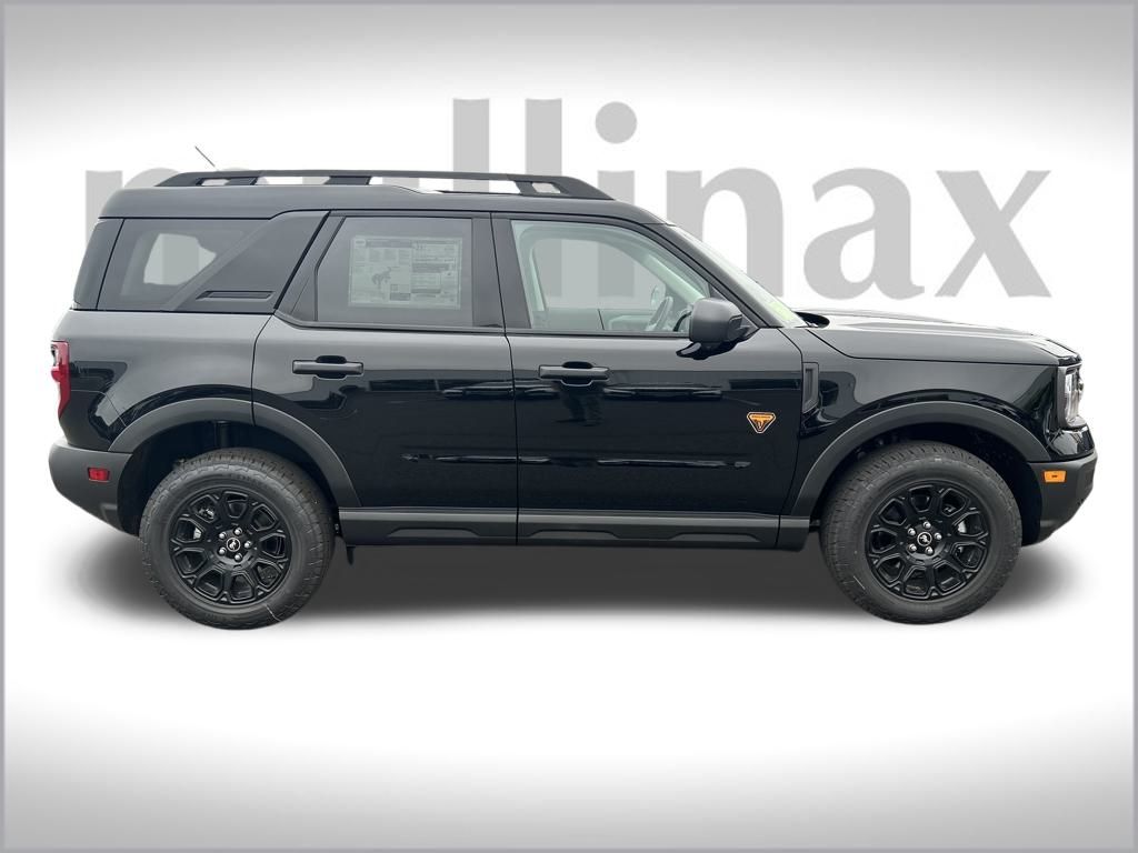 2025 Ford Bronco Sport Badlands photo 2