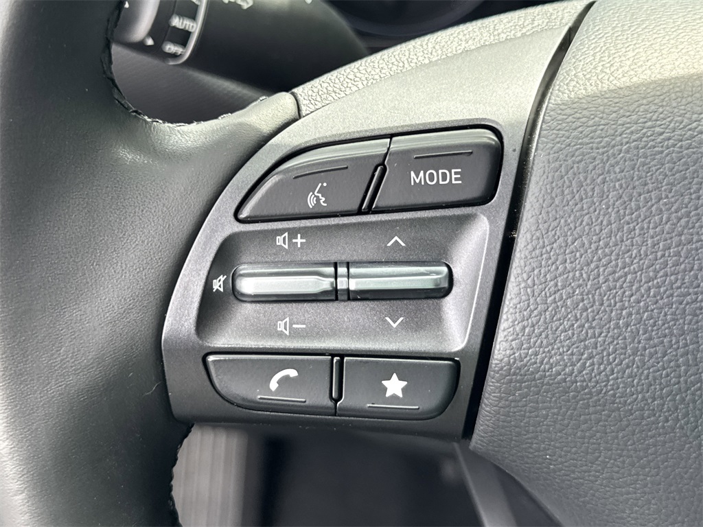 2023 Hyundai Kona SEL photo 23