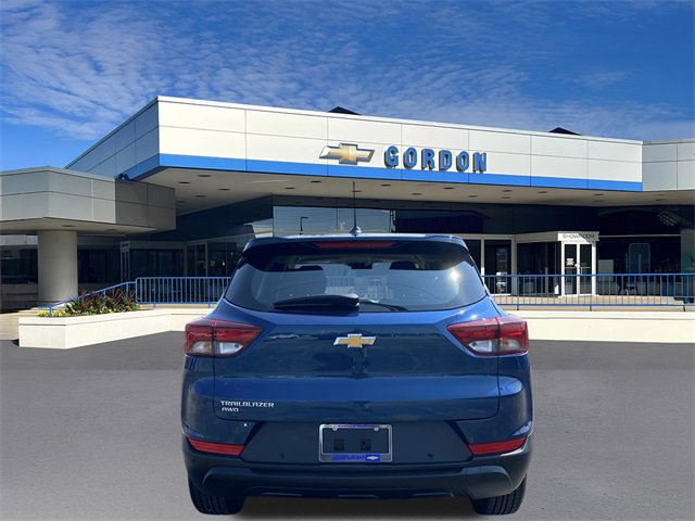 2021 Chevrolet Trailblazer LS photo 4