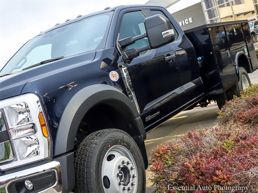 2024 Ford F-450 photo 4