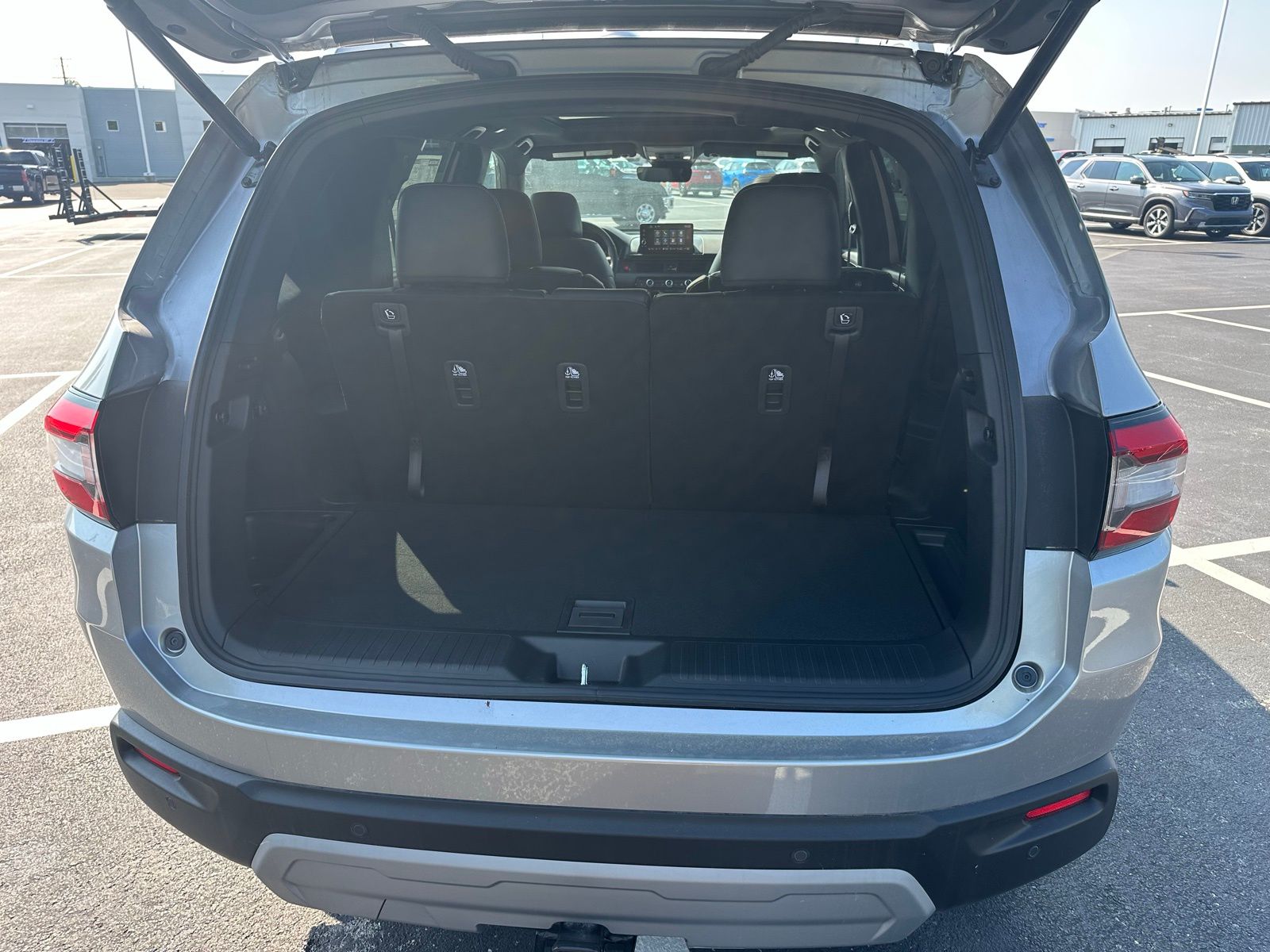 2025 Honda Pilot TrailSport photo 18