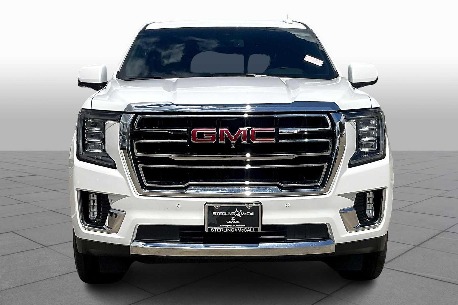 2022 Gmc Yukon SLT photo 3
