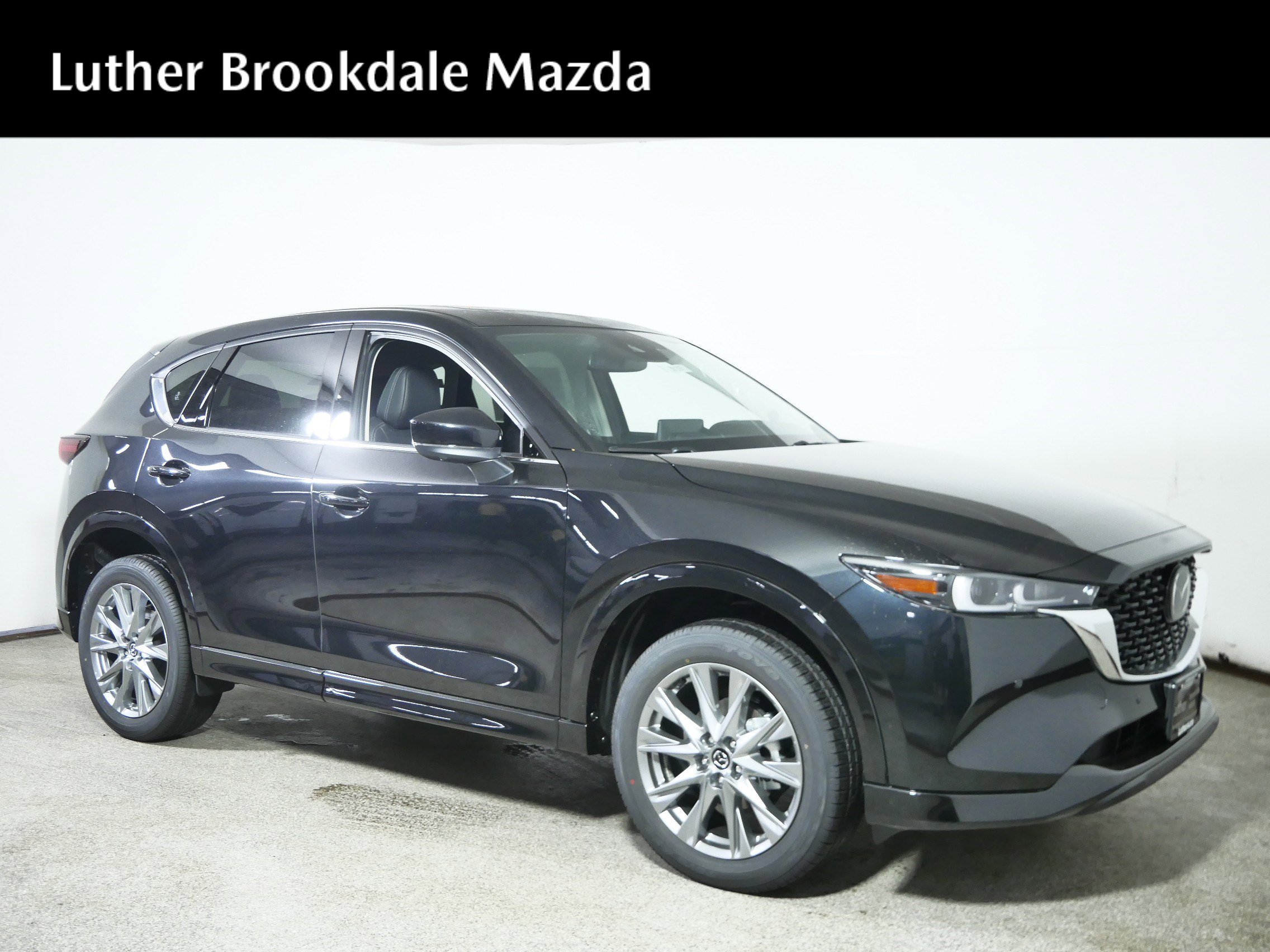 2025 Mazda CX-5 S Premium Plus package's photo