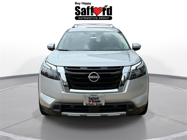 2025 Nissan Pathfinder SL photo 8