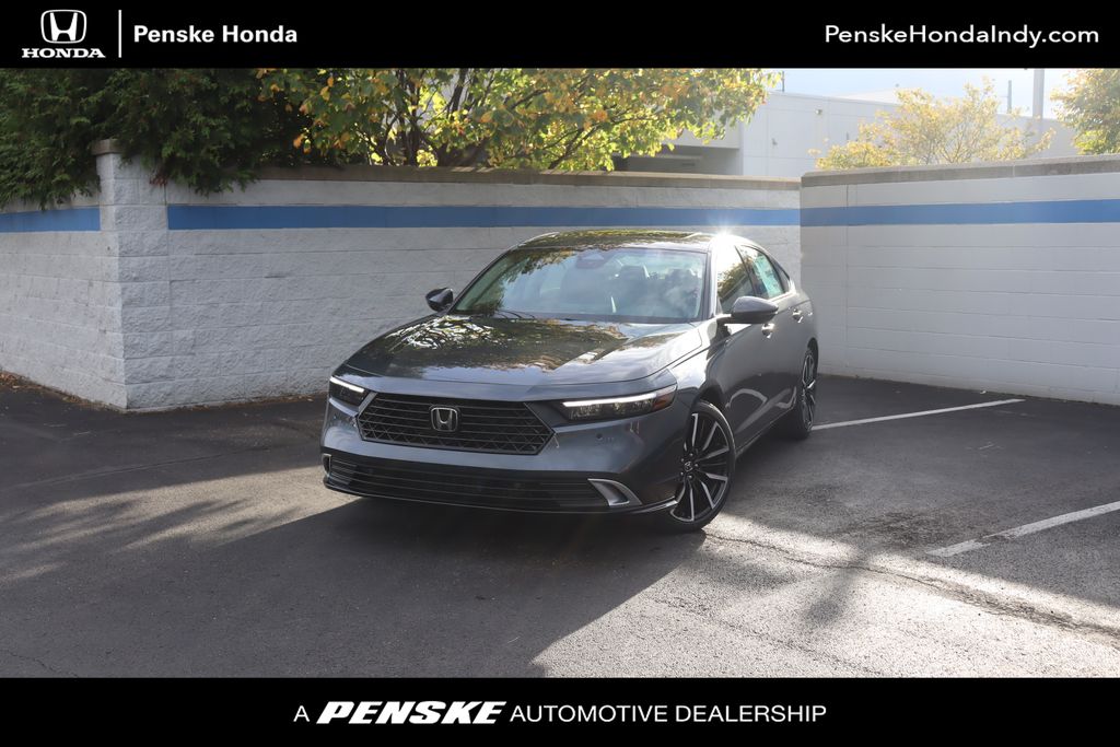 2025 Honda Accord Hybrid Touring's photo