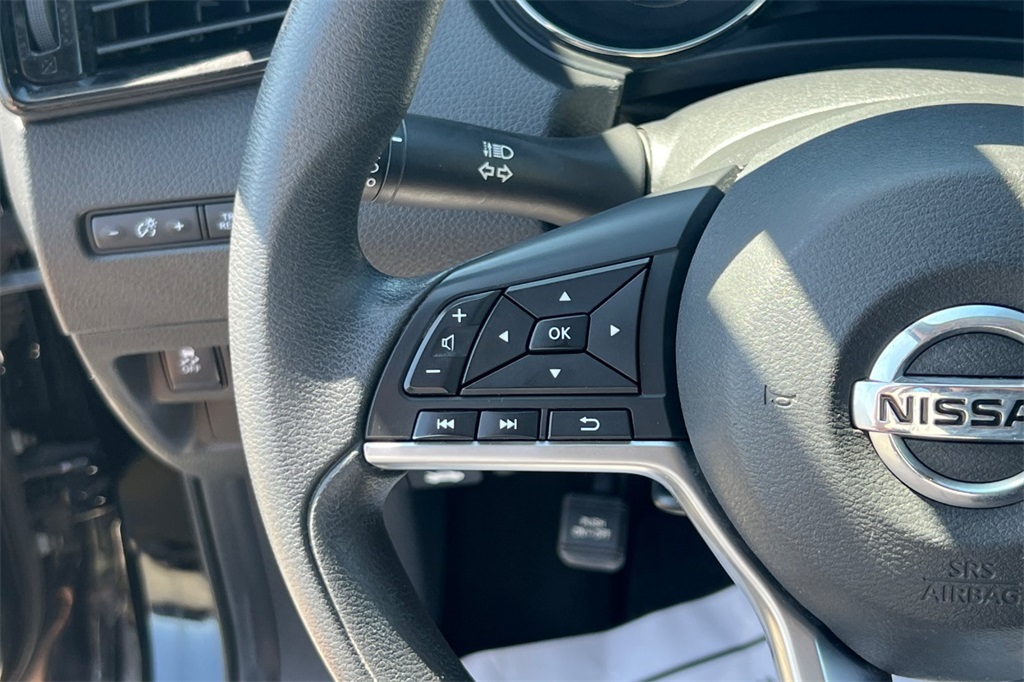 2022 Nissan Rogue Sport S photo 27