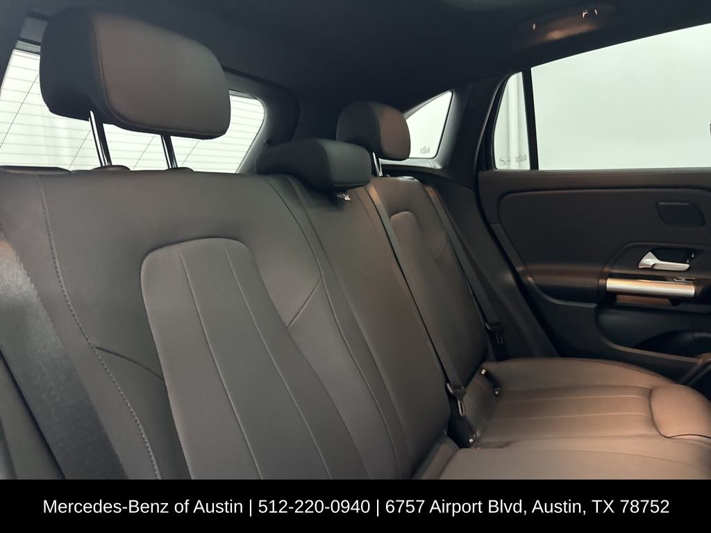 2025 Mercedes Benz GLA 250 photo 20