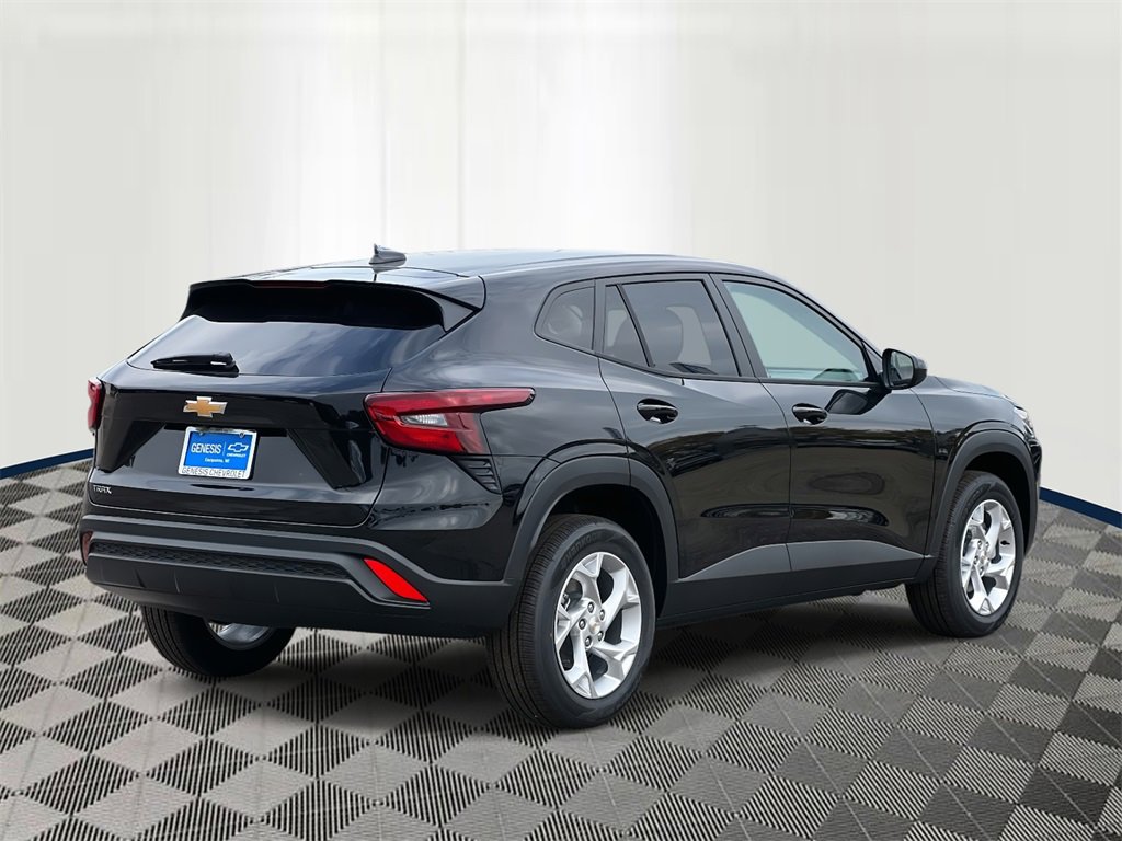 2026 Chevrolet Trax LS photo 5