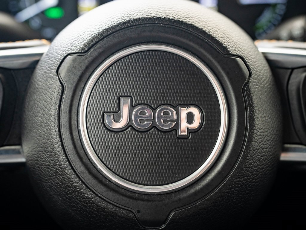 2024 Jeep Wrangler Sahara 4xe photo 24