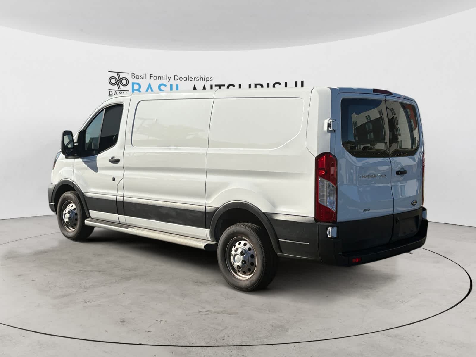 2023 Ford Transit photo 3