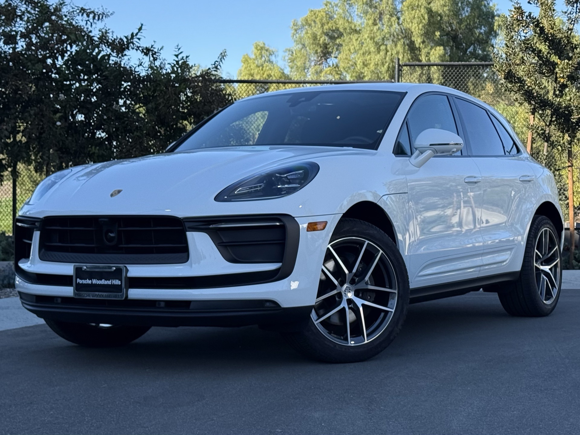 2025 Porsche Macan's photo