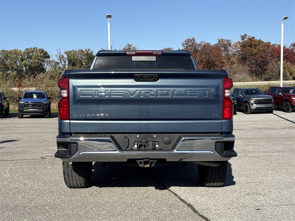 2024 Chevrolet Silverado 1500 LT photo 3