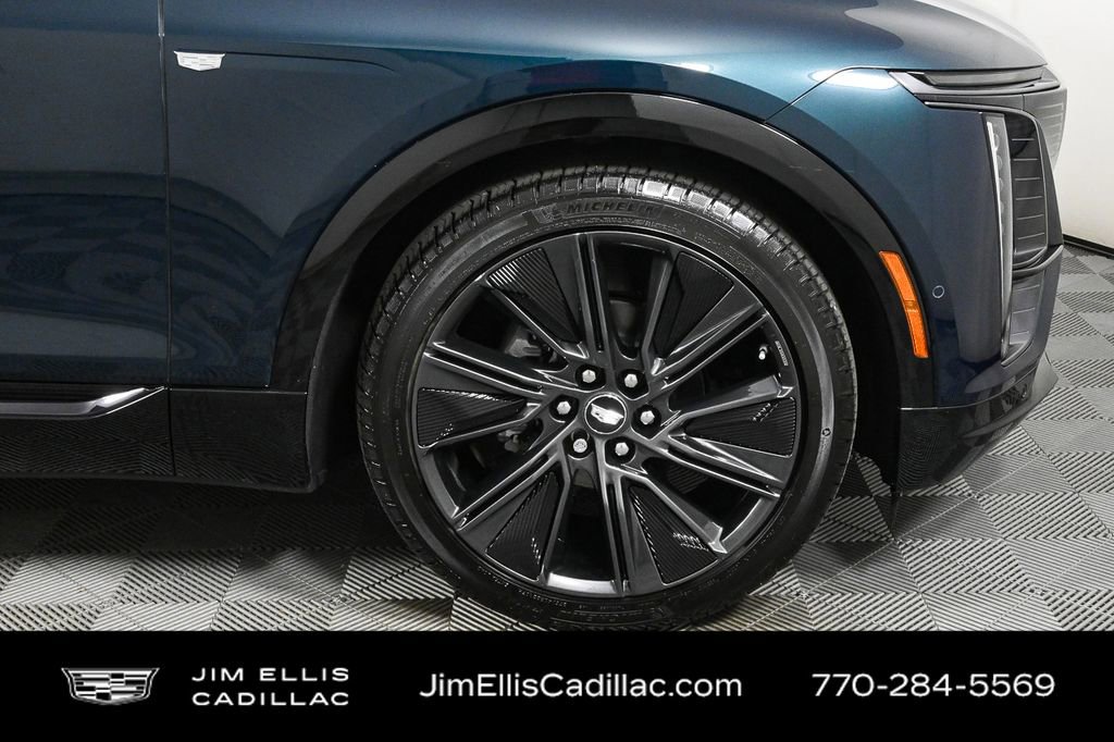 2024 Cadillac Lyriq Sport photo 36