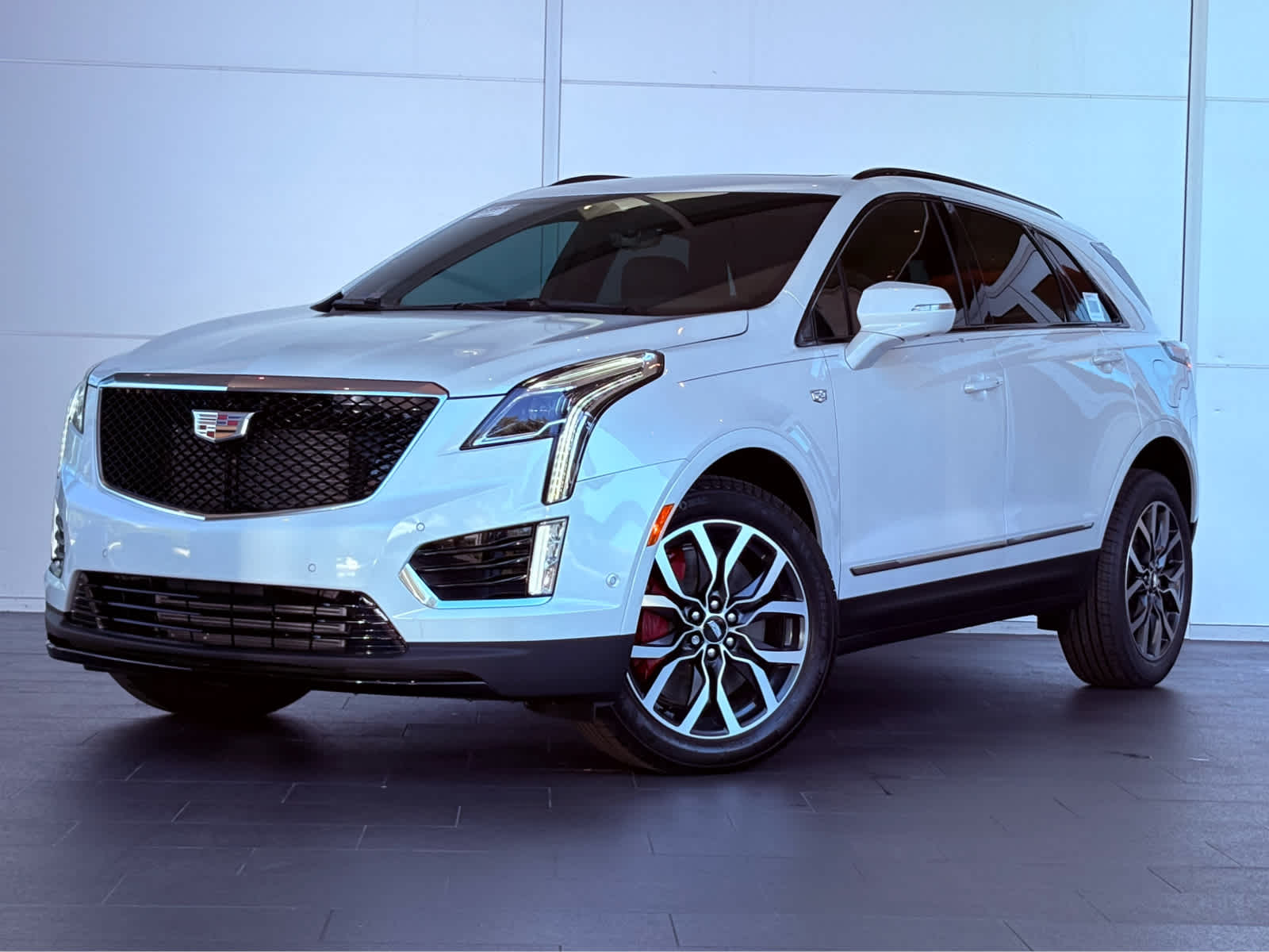 2025 Cadillac XT5 Sport's photo