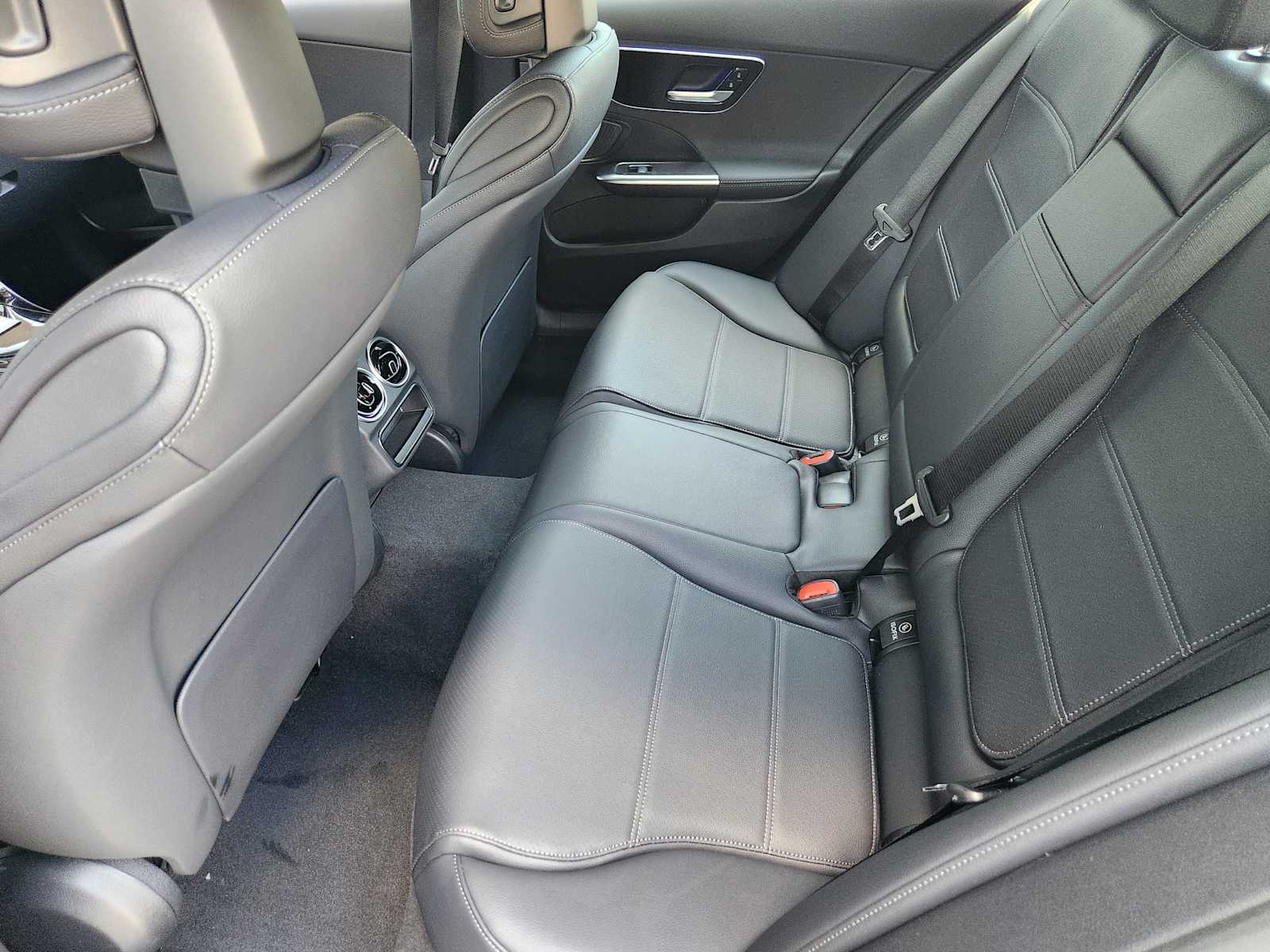 2025 Mercedes Benz C 300 photo 21