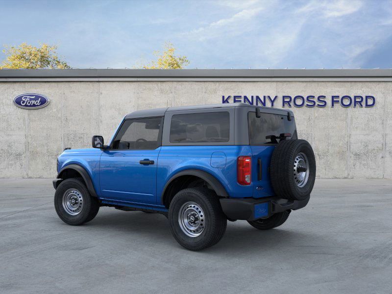 2025 Ford Bronco Base photo 4