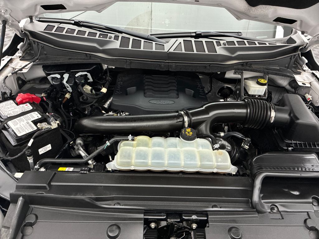 2022 Ford F-150 Lariat photo 21