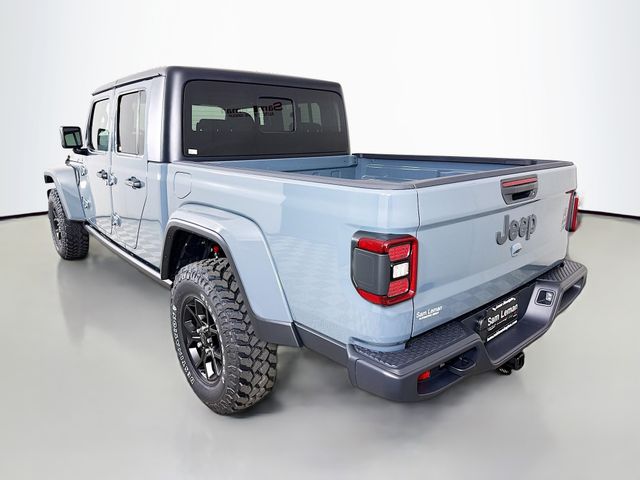 2025 Jeep Gladiator Willys photo 5