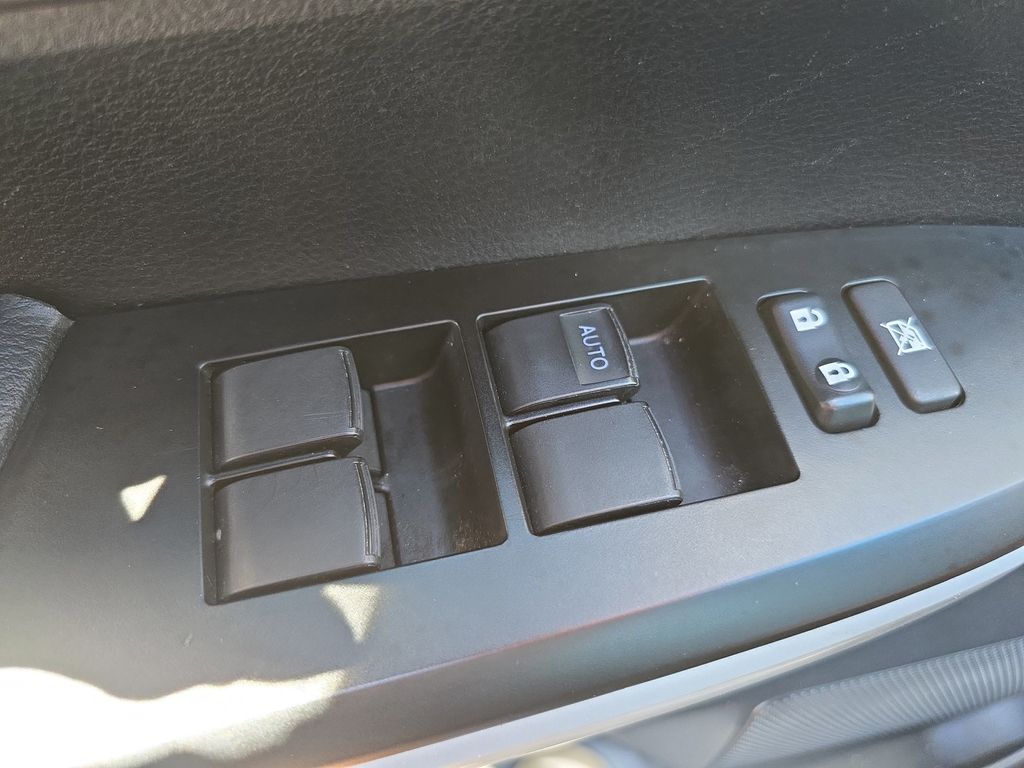 2019 Toyota Tundra SR5 Grade photo 27