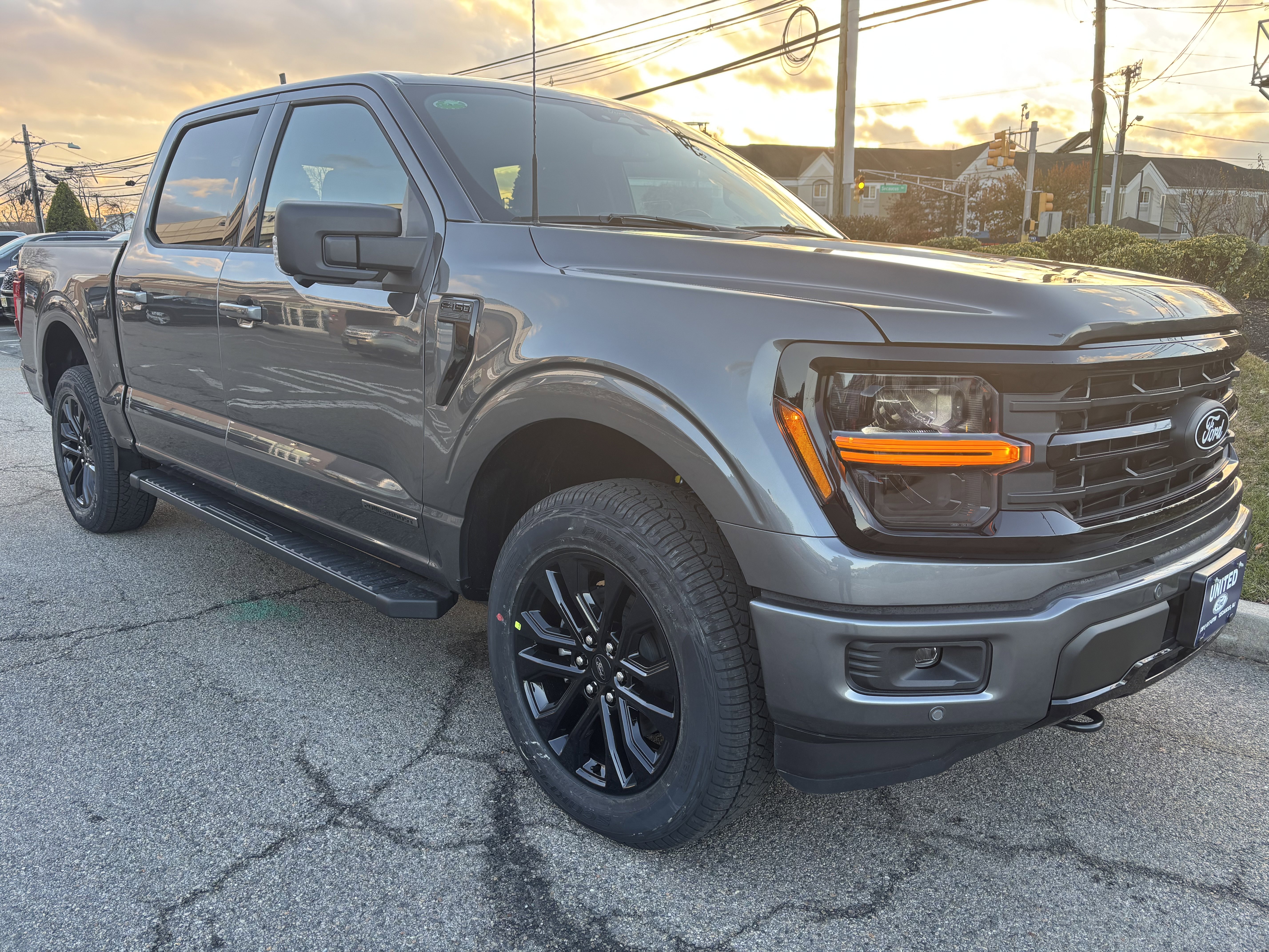 2025 Ford F-150 XLT's photo