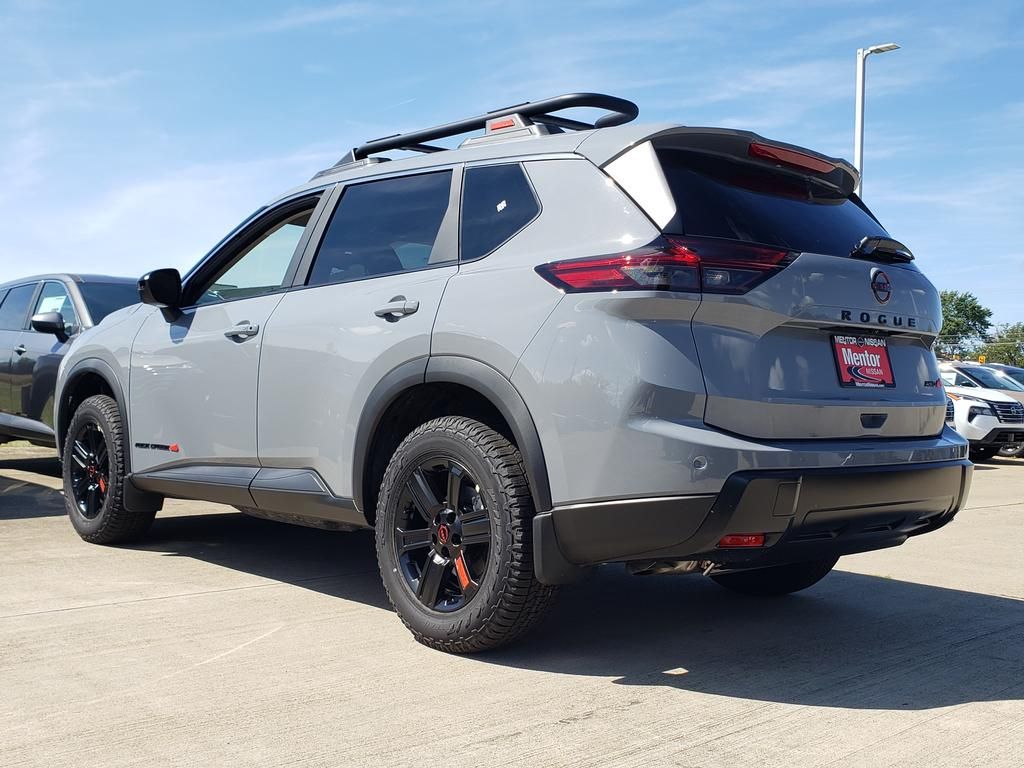 2026 Nissan Rogue SV photo 4